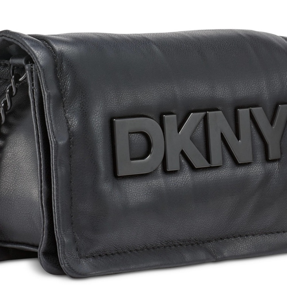 Maggie small clutch